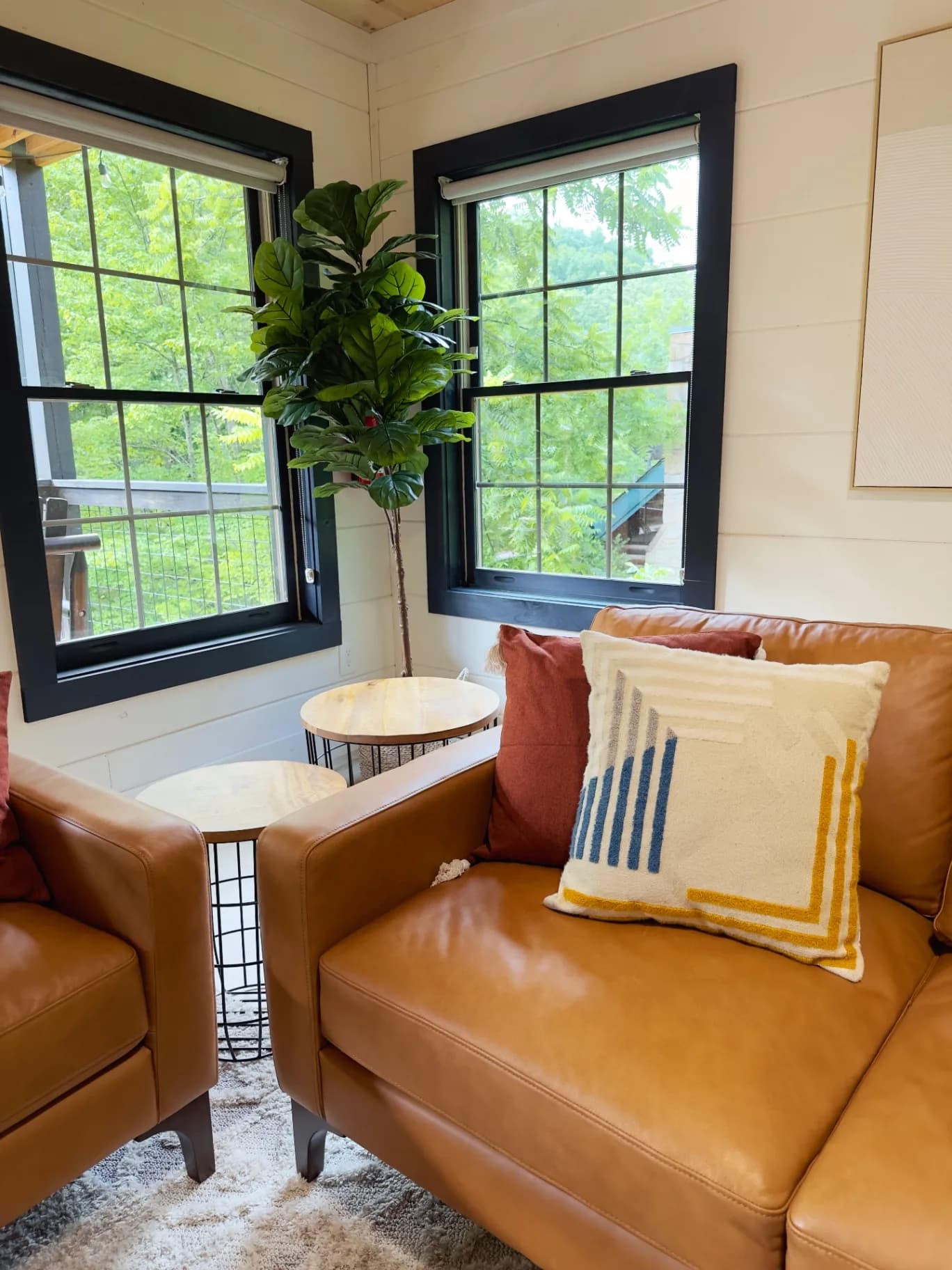 Cozy Living Area with Mountain Views