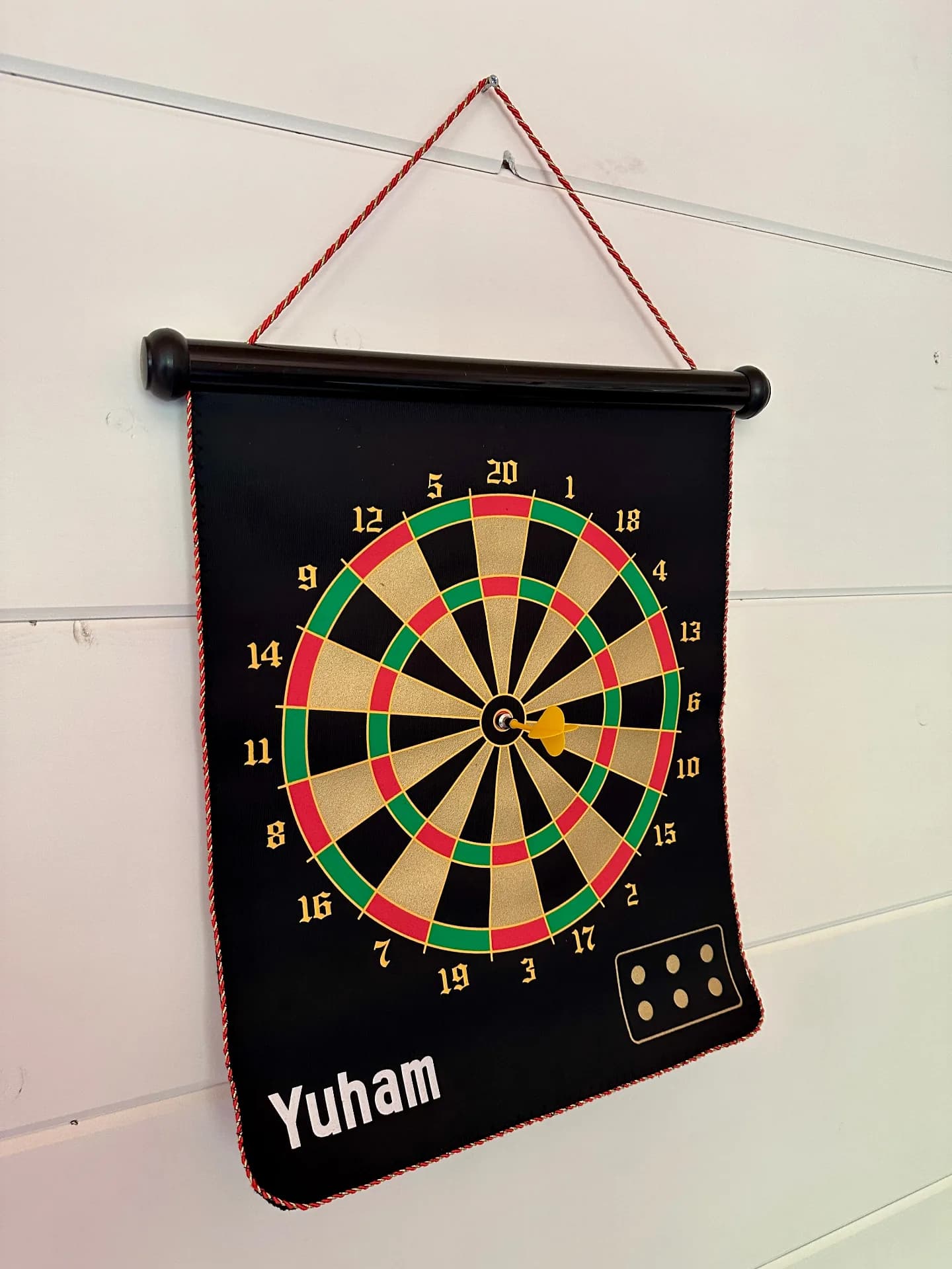 Upper Floor Entertainment Area